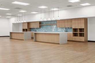 680 N McCarthy Blvd, Milpitas, CA à louer Photo intérieure– Image 2 sur 9