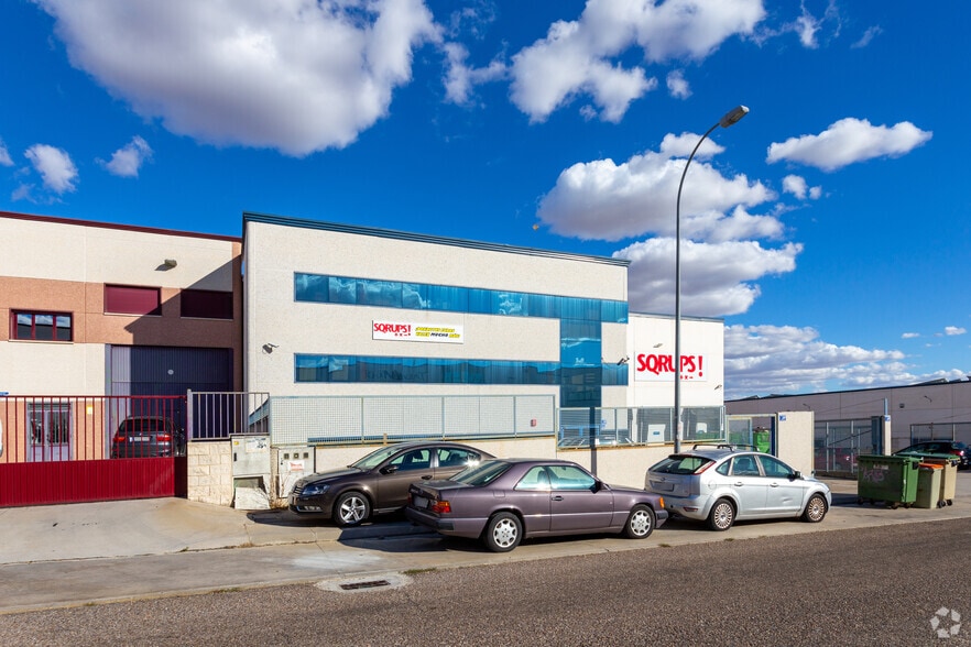 Avenida de las Retamas, 151, Casarrubios del Monte, Toledo à louer - Photo de l’immeuble – Image 2 sur 2