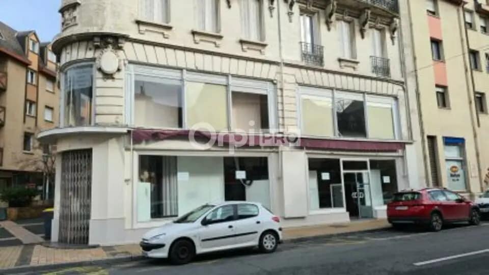 Local commercial dans Montluçon à vendre - Photo de l’immeuble – Image 2 sur 10