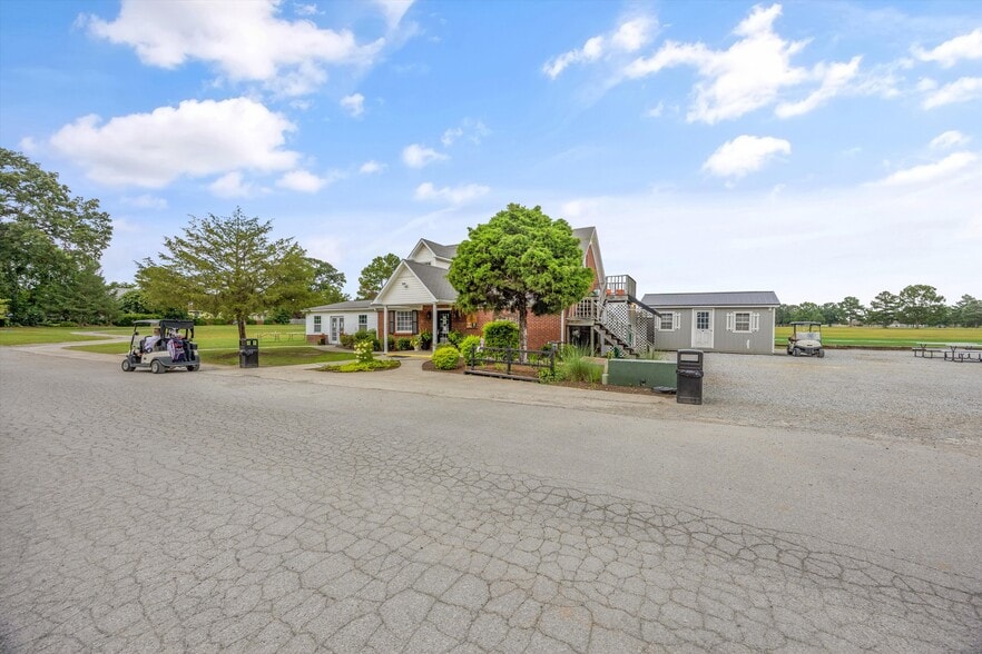 22230 Mooresville Rd, Athens, AL à vendre - Photo principale – Image 1 sur 12