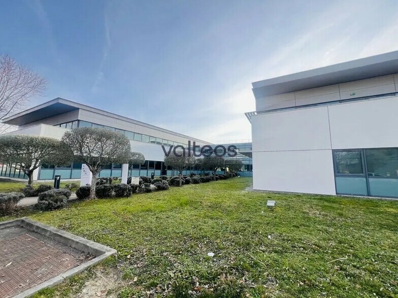 Bureau dans Labège à louer - Photo de l’immeuble – Image 1 sur 8