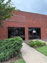 2170 Business Center Dr, Memphis, TN à louer Photo de l’immeuble– Image 2 sur 10