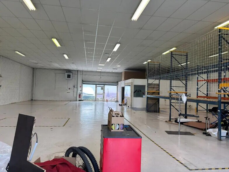 Local d’activités dans Dijon à louer - Photo intérieure – Image 2 sur 4