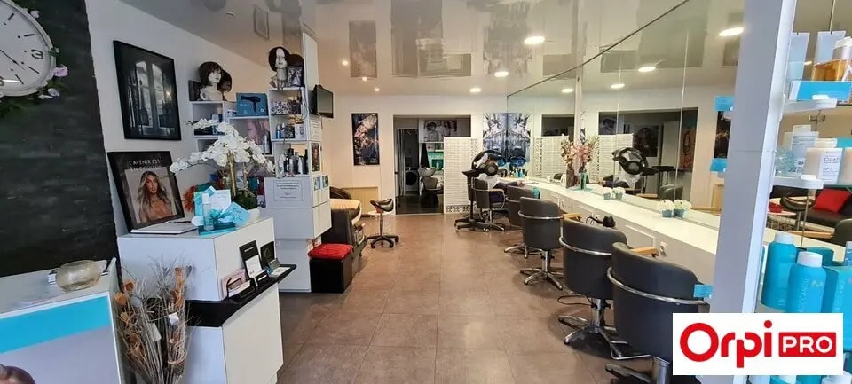 Local commercial dans Saint-Brieuc à vendre - Photo de l’immeuble – Image 2 sur 7