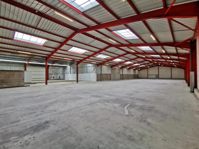 Industriel/Logistique dans Reims à louer - Photo de l’immeuble – Image 1 sur 10