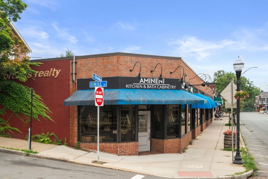 1167 Broadway, Somerville, MA à vendre - Photo de l’immeuble – Image 3 sur 7