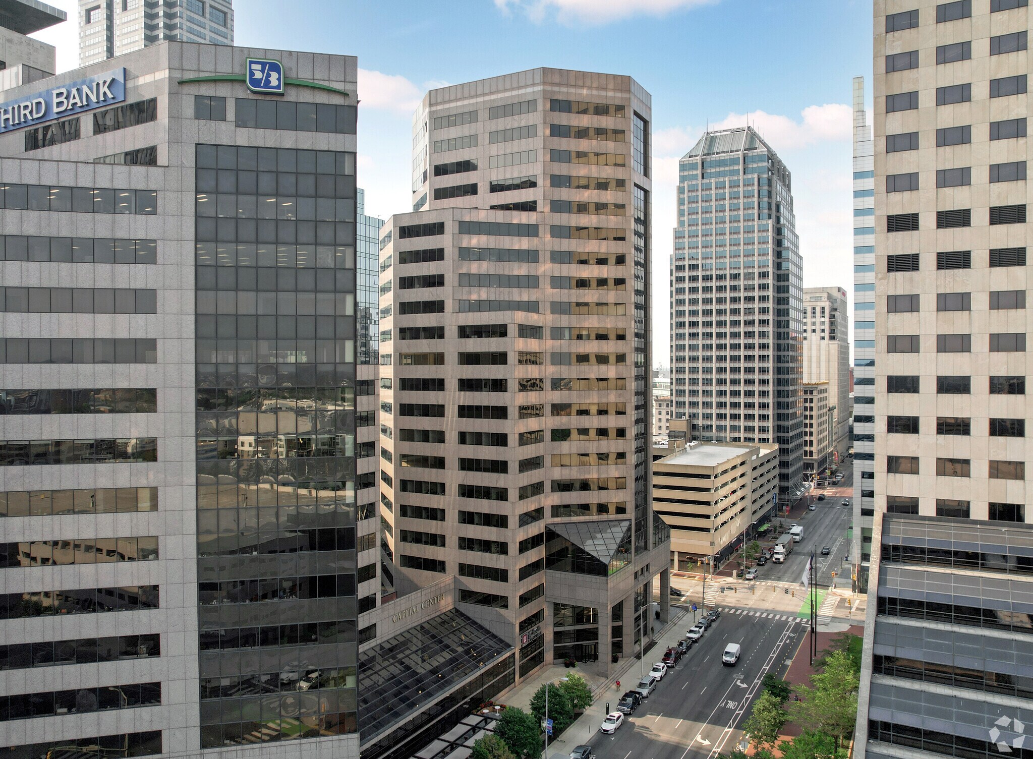 201 N Illinois St, Indianapolis, IN à louer Photo principale– Image 1 sur 28