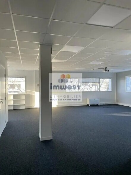 Bureau dans Rennes à louer - Photo de l’immeuble – Image 2 sur 4