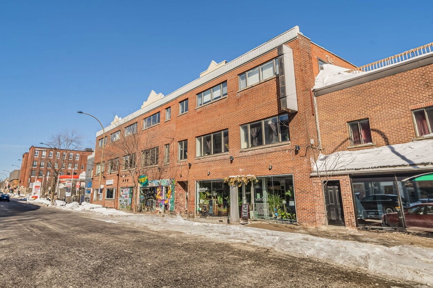 5409-5431 Boul Saint-Laurent, Montréal, QC à louer - Photo principale – Image 3 sur 16