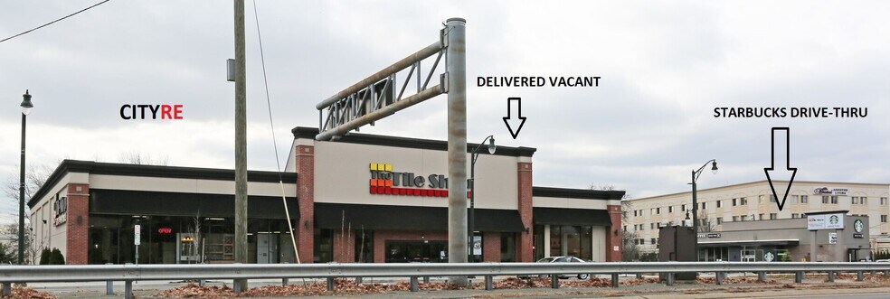 831-839 Sunrise Hwy, Lynbrook, NY à vendre - Photo de l’immeuble – Image 1 sur 6