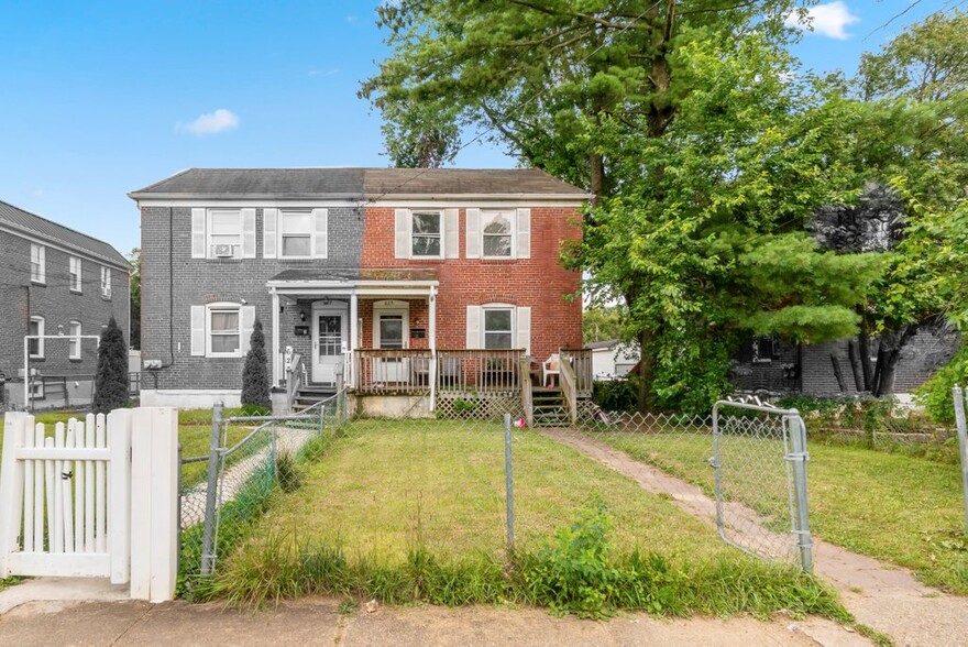 625 Delaware Ave, Essex, MD à vendre - Photo principale – Image 1 sur 1