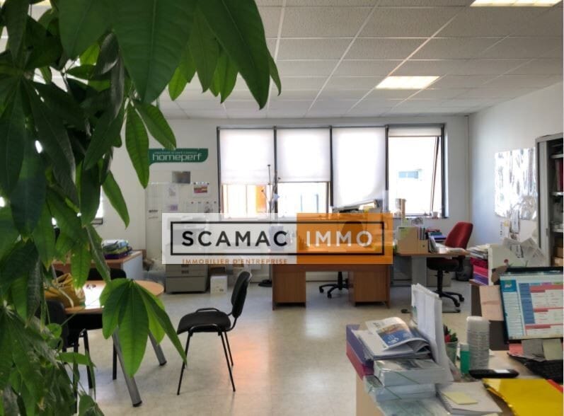 Local d’activités dans Vanves à louer - Photo intérieure – Image 2 sur 4