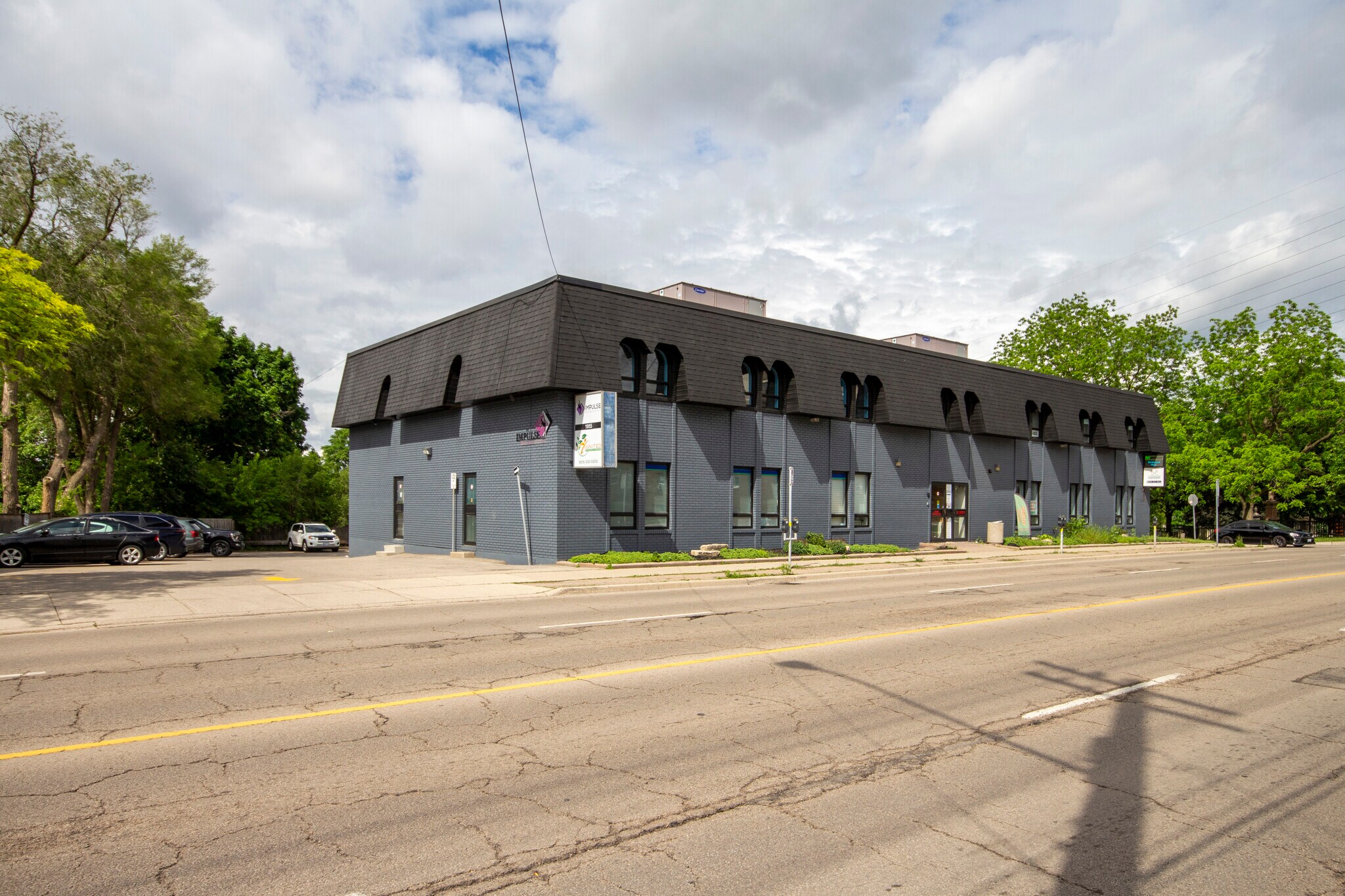 1955 King St E, Hamilton, ON à louer Photo de l’immeuble– Image 1 sur 14