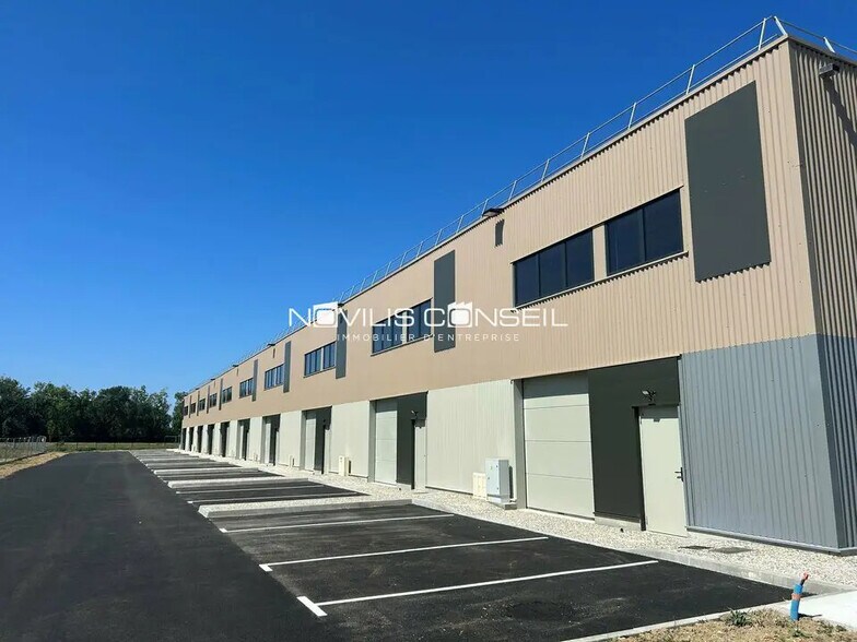 Local d'activités dans Montauban à vendre - Photo de l’immeuble – Image 1 sur 17