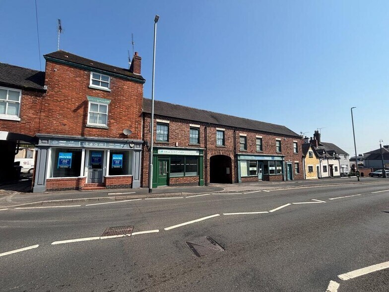 9-11 Bradley St, Uttoxeter à louer - Photo de l’immeuble – Image 3 sur 12