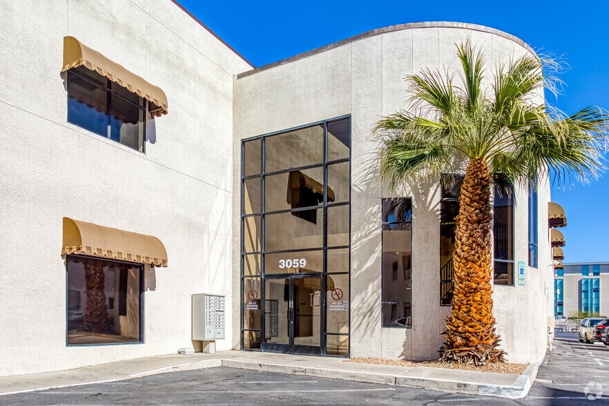 3059 S Maryland Pky, Las Vegas, NV à vendre - Photo de l’immeuble – Image 2 sur 14