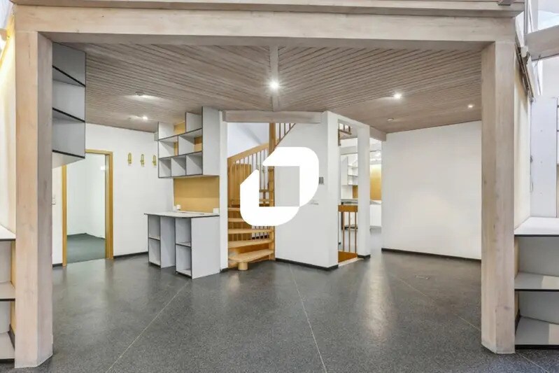 Bureau dans Versailles à vendre - Photo intérieure – Image 3 sur 16