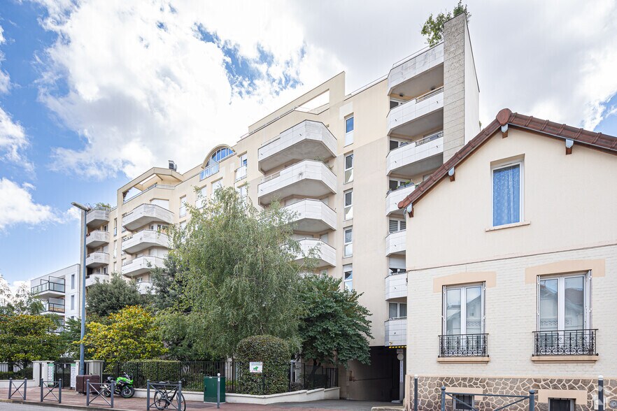 21-23 Rue Aristide Briand, Vanves à louer - Photo de l’immeuble – Image 2 sur 2