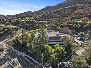 29800 Agoura Rd, Agoura Hills, CA - VUE AÉRIENNE  vue de carte - Image1