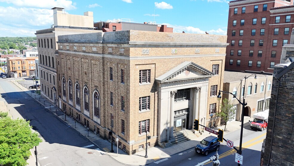 31 N Church St, Hazleton, PA à vendre - Photo de l’immeuble – Image 2 sur 11