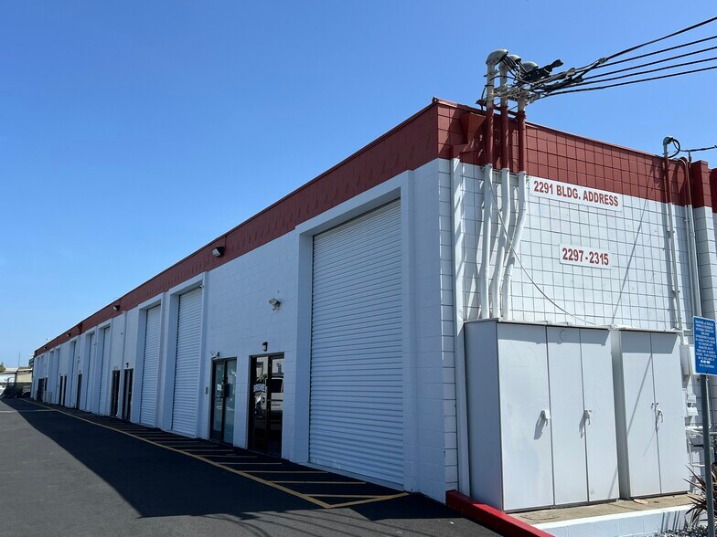 2297-2317 American Ave, Hayward, CA à vendre - Photo de l’immeuble – Image 2 sur 4