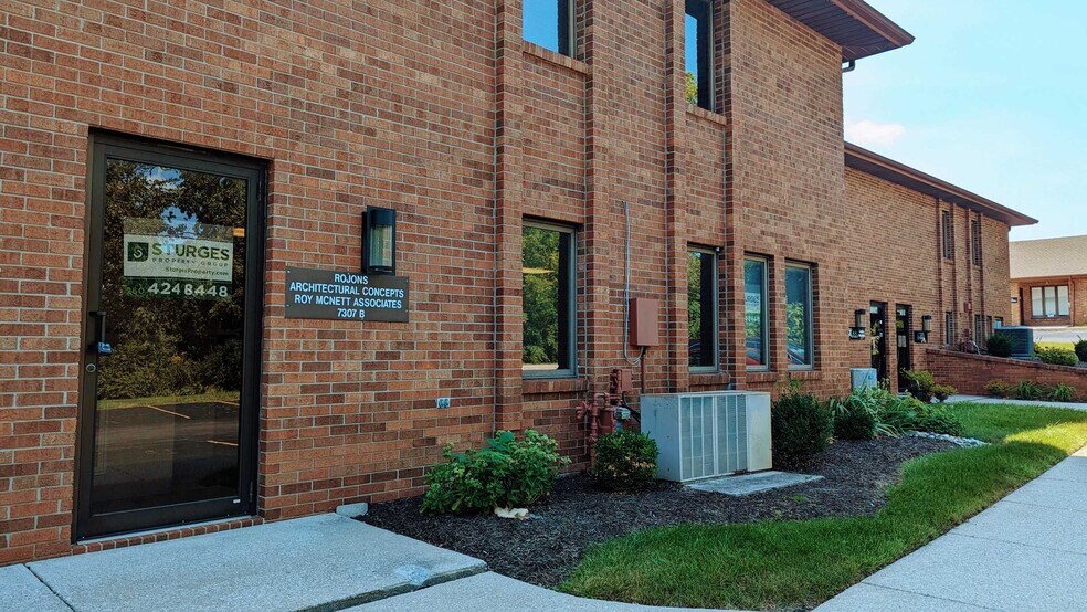 7213-7313 W Jefferson Blvd, Fort Wayne, IN à louer - Photo de l’immeuble – Image 2 sur 3