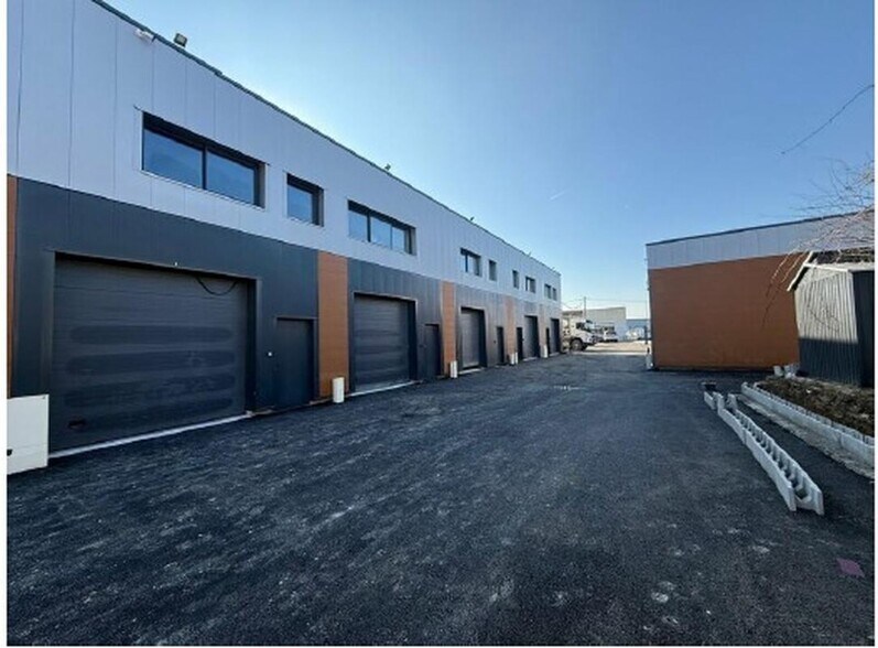 Rue Du Travers Des Champs, Cormeilles En Parisis à vendre - Photo de l’immeuble – Image 1 sur 5