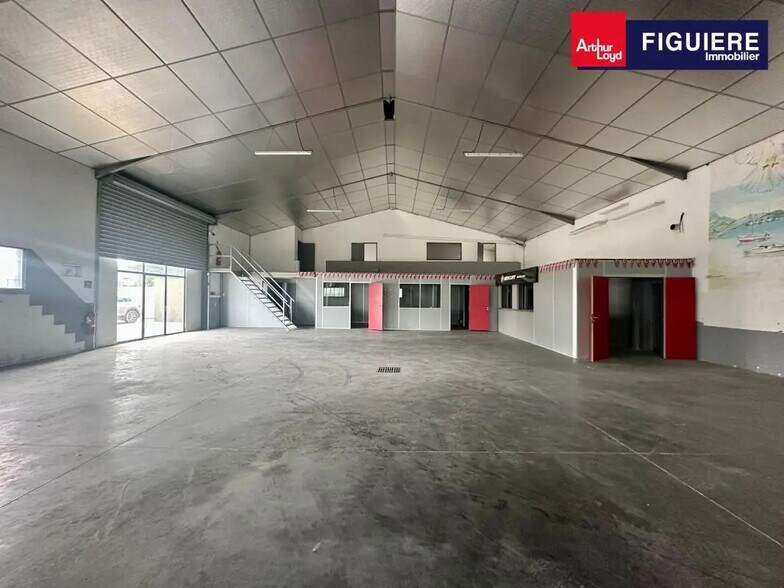 Local d’activités dans Ensuès-la-Redonne à louer - Photo de l’immeuble – Image 3 sur 10