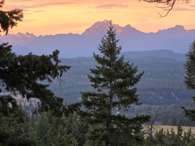 8440 Upper Peoh Point Rd, Cle Elum, WA à vendre - Aérien – Image 1 sur 7