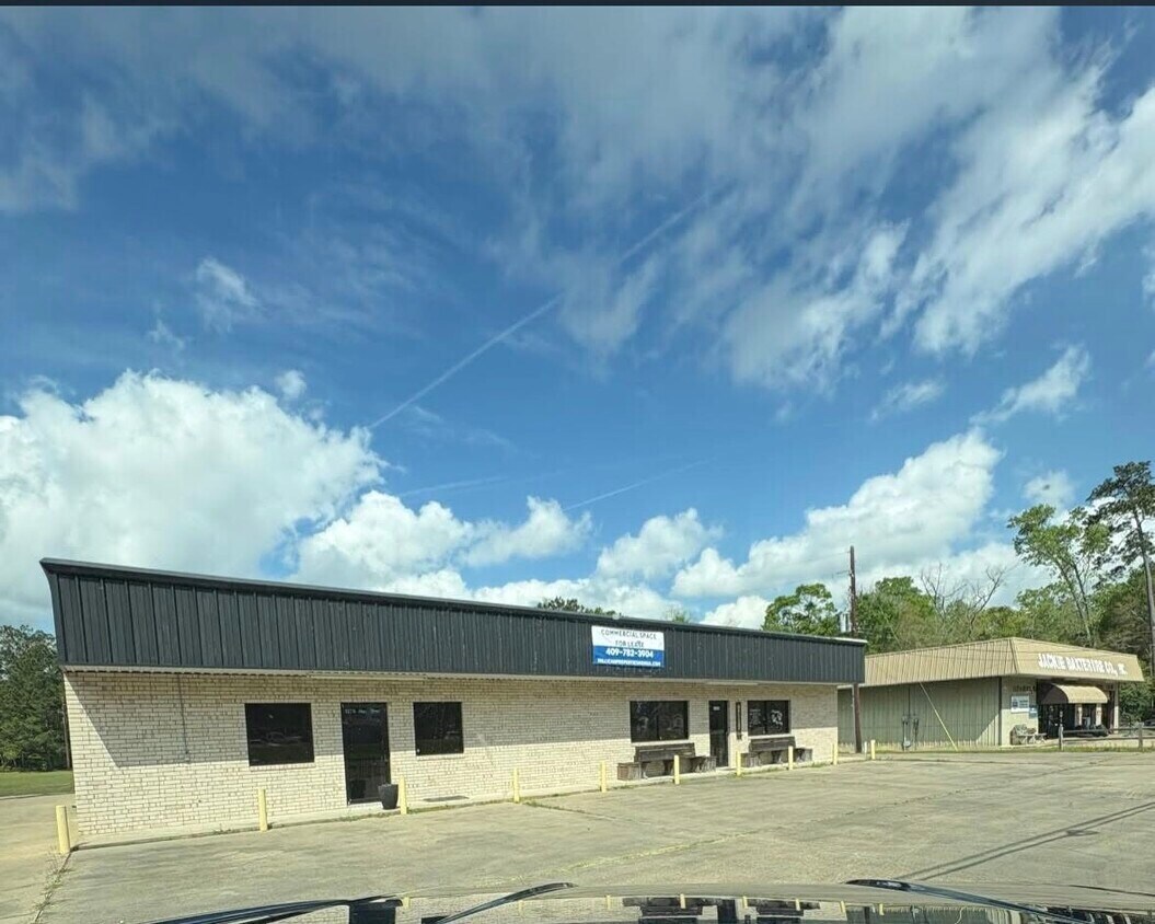 1031 N Main St, Lumberton, TX à louer Photo principale– Image 1 sur 2
