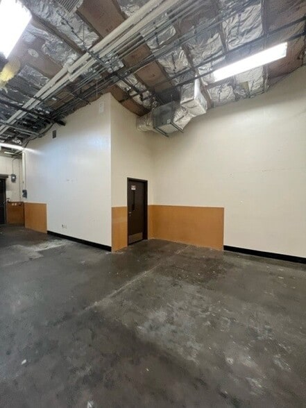 301 Makaala St, Hilo, HI à louer - Photo intérieure – Image 3 sur 12