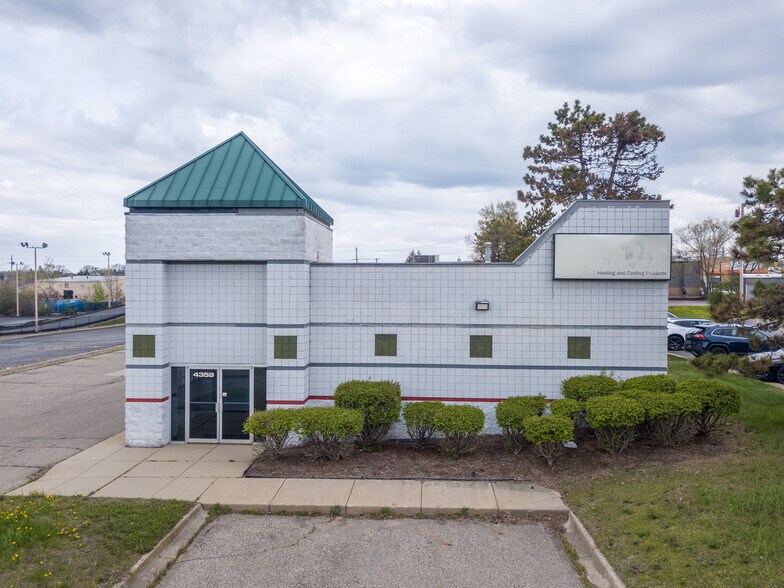 4357-4359 Highland Rd, Waterford, MI à vendre - Photo de l’immeuble – Image 2 sur 31