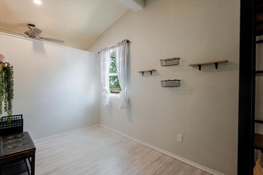 2530 Old Millsap Hwy, Mineral Wells, TX à louer - Photo de l’immeuble – Image 3 sur 40