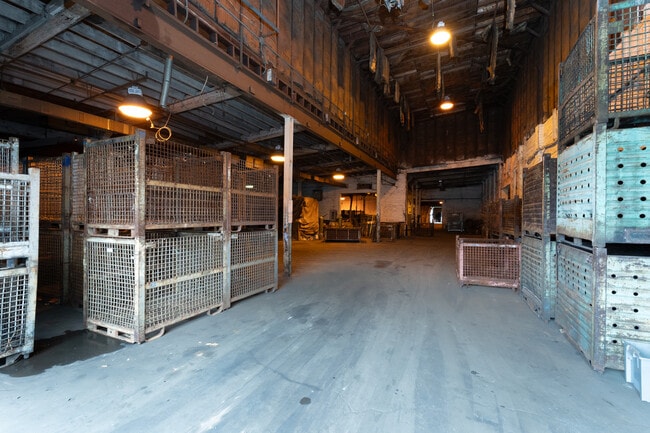 Plus de détails pour 1315 W 18th St, Anderson, IN - Industriel/Logistique à vendre