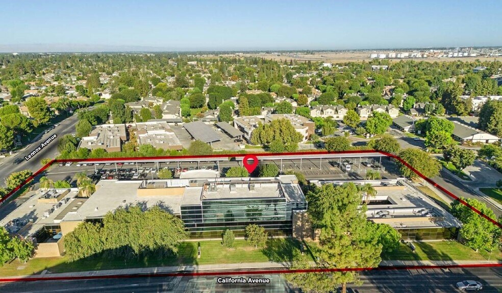 5300 California Ave, Bakersfield, CA à louer - Photo de l’immeuble – Image 2 sur 4
