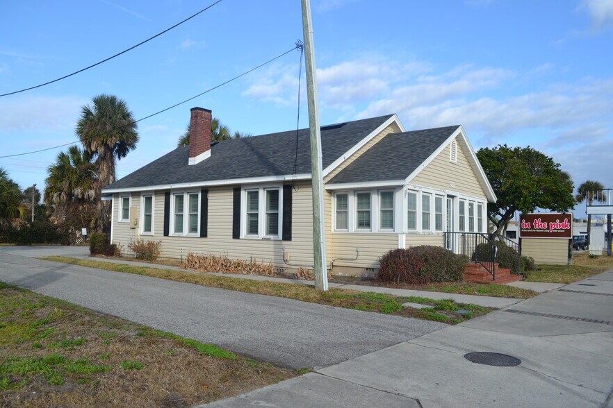 522 3rd St N, Jacksonville Beach, FL à louer - Photo de l’immeuble – Image 3 sur 4