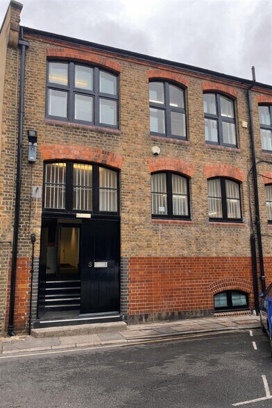 3 Long Yard, Londres à louer - Photo de l’immeuble – Image 2 sur 3