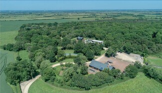 Plus de détails pour Kingswood Ln, Aylesbury - Bureau/Local commercial à louer