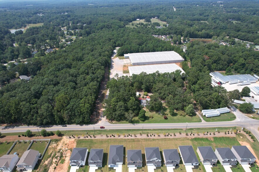 Two building industrial park for sale portefeuille de 2 biens à vendre sur LoopNet.fr - Aérien – Image 2 sur 9