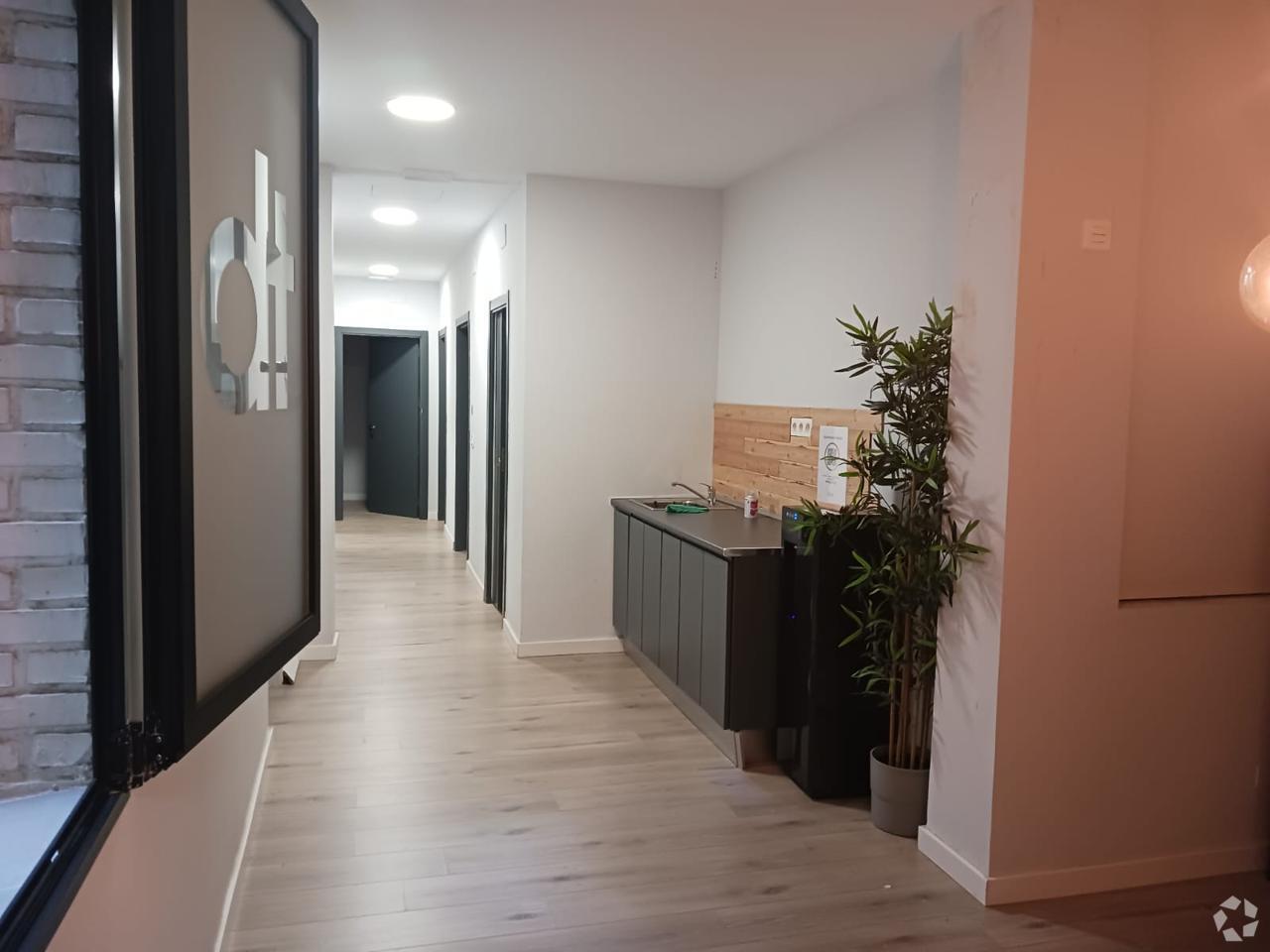 Immeuble residentiel dans Madrid, Madrid à vendre Photo intérieure– Image 1 sur 2