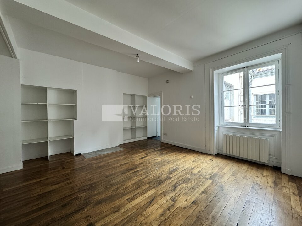 17 Rue Royale, Lyon à louer Photo intérieure– Image 1 sur 7