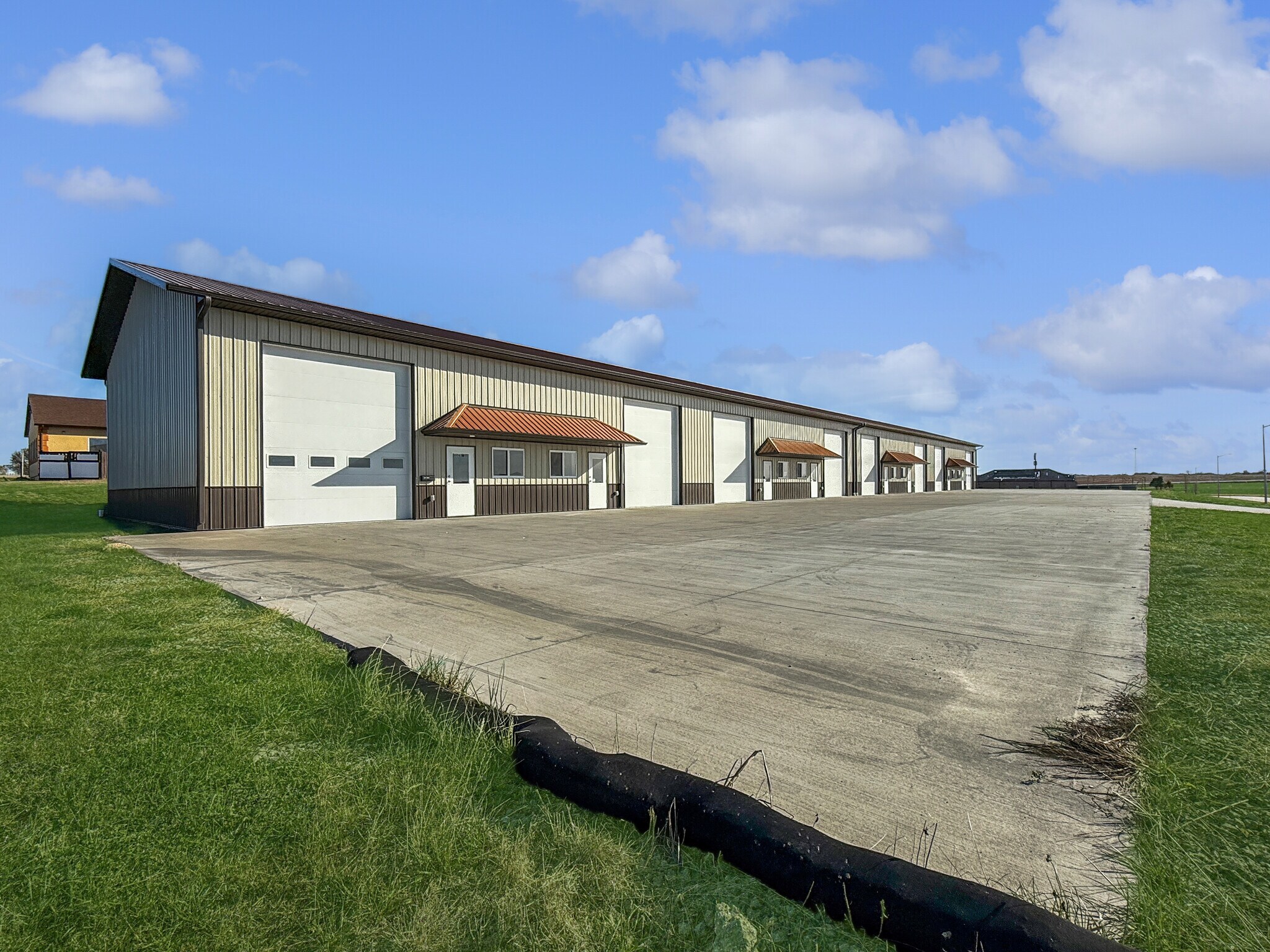 606 Stagecoach Rd, Grinnell, IA à vendre Photo principale– Image 1 sur 11