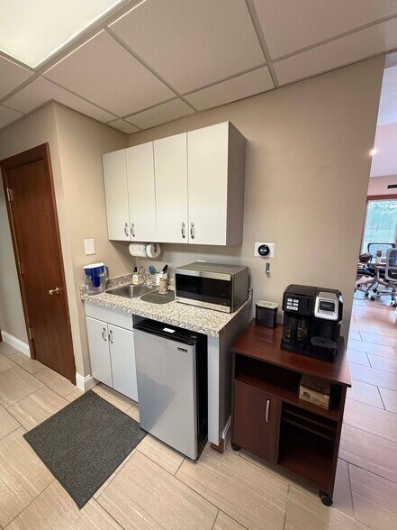 6818 Loop Rd, Dayton, OH à louer - Photo intérieure – Image 3 sur 4