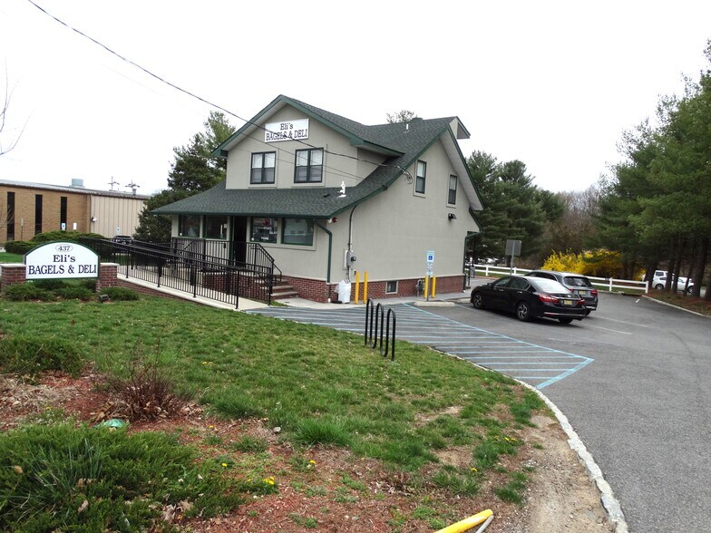 437 Main Rd, Towaco, NJ à vendre - Photo de l’immeuble – Image 2 sur 14
