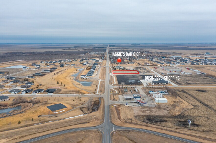 675 Falcon St, Mapleton, ND à vendre - Aérien – Image 2 sur 7