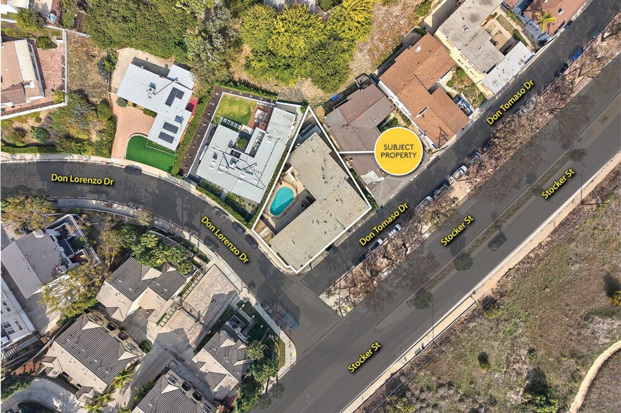 4587 Don Tomaso Dr, Los Angeles, CA à vendre - Photo de l’immeuble – Image 2 sur 5