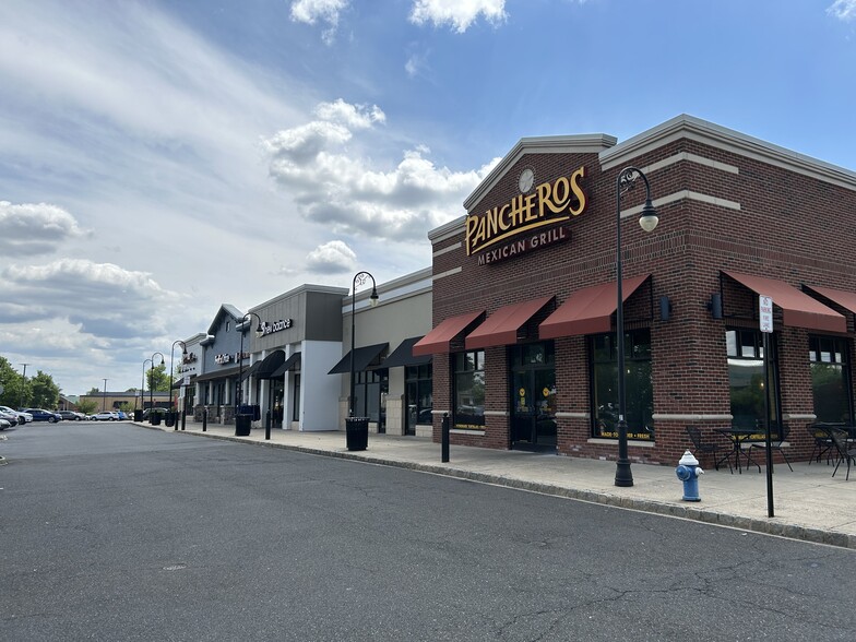 State Route 38, Mount Laurel, NJ à louer - Photo de l’immeuble – Image 3 sur 22