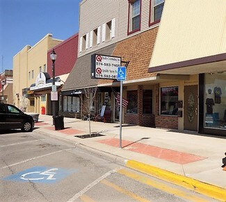 Plus de détails pour 107 N Main St, Monticello, IN - Local commercial à vendre
