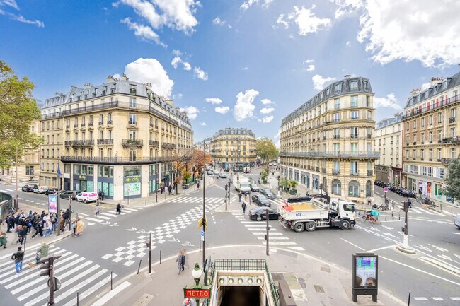 Plus de détails pour 1 Rue Chapon, Paris - Bureau à louer