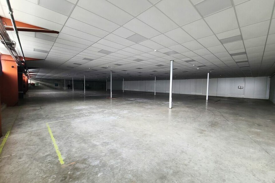 Local d'activités dans Peyrehorade à vendre - Photo de l’immeuble – Image 3 sur 8